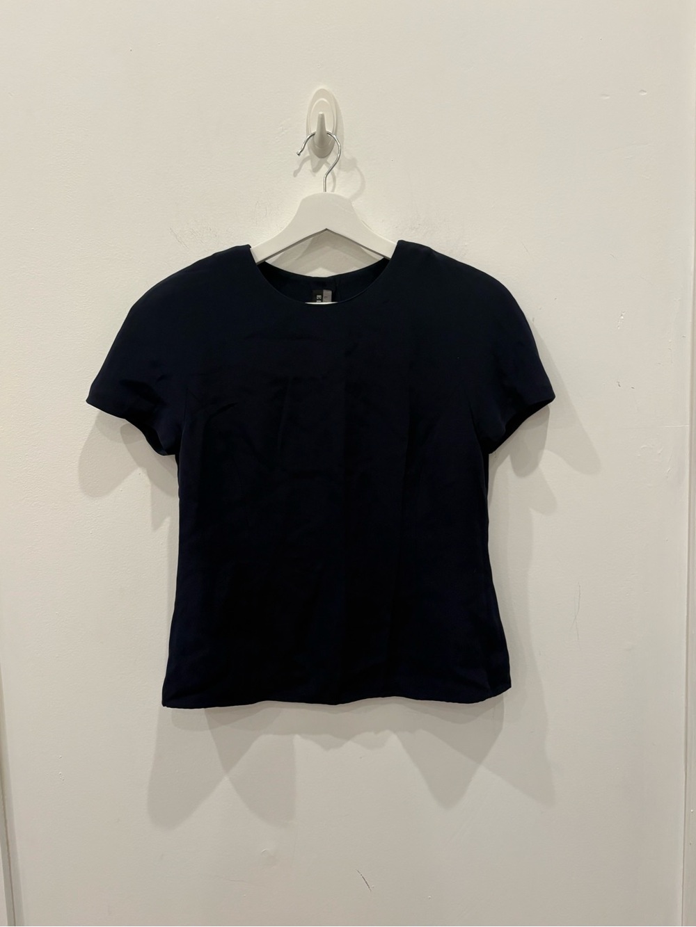 Ellen Tracy Classic navy Women's silk Top blouse vintage sz 6 hong kong career